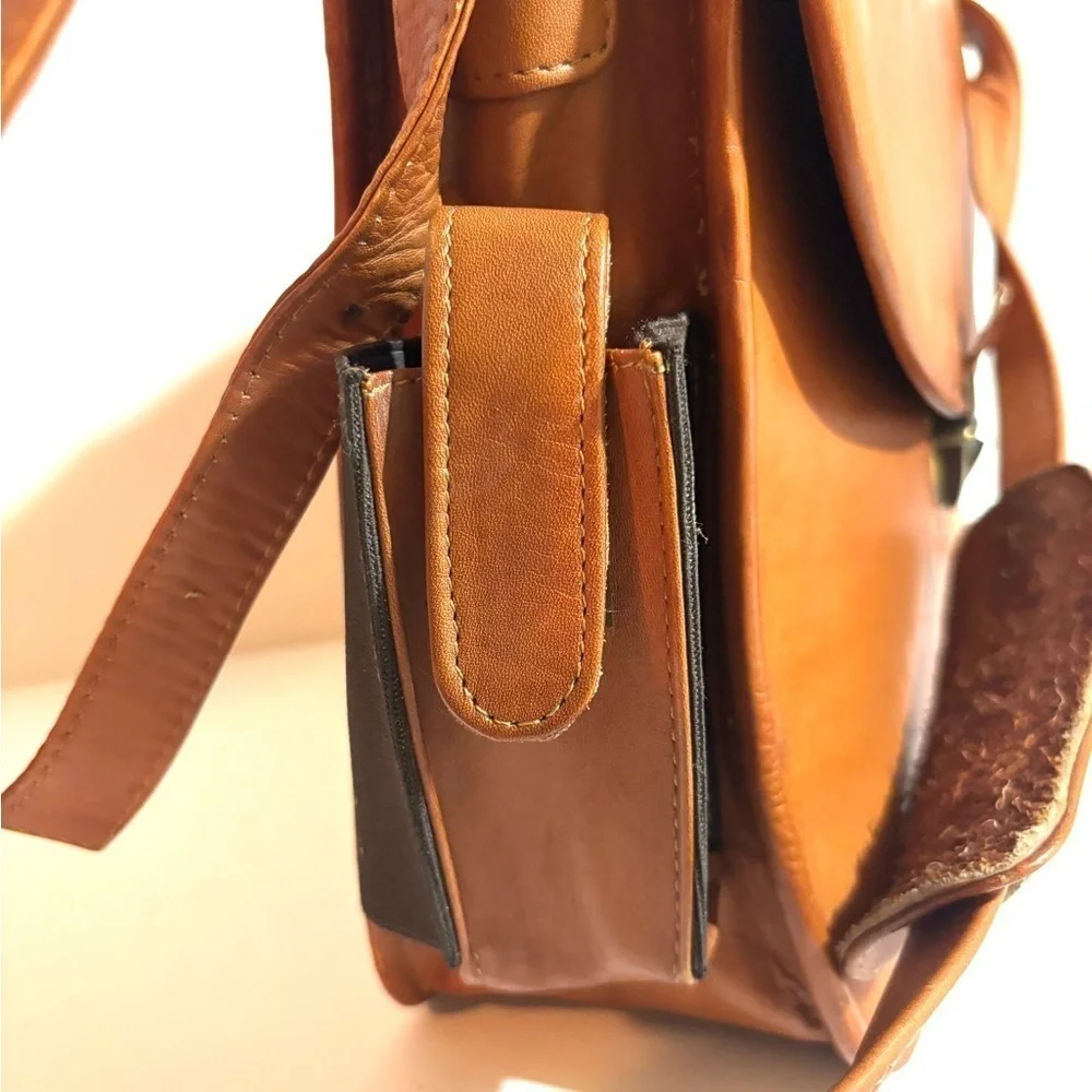 Vintage unisex Classic brown brief travel, messenger, work Leather Men's Bag
